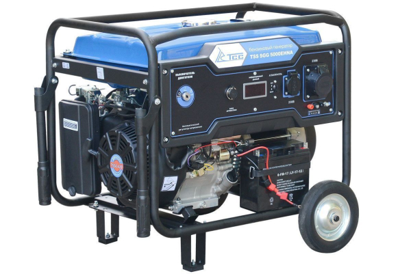 Бензиновый генератор ТСС SGG 5000EHNA для дачи фото