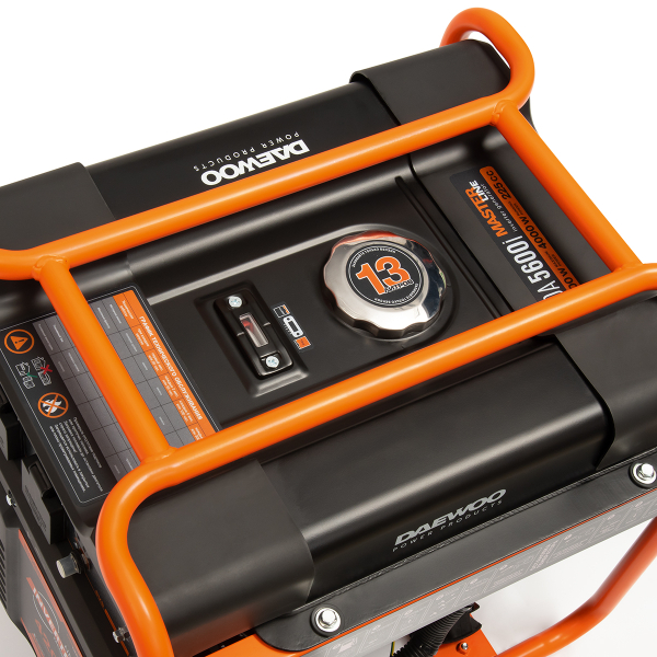 Бензиновый инверторный генератор DAEWOO GDA 5600i 4-х тактный фото