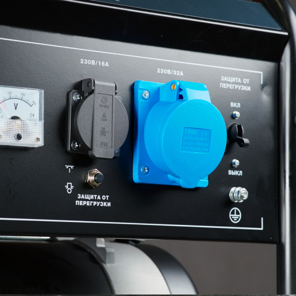 Бензиновый генератор Fubag PRG 6000 ES + Комплект колес и ручек для генераторов в ПОДАРОК синхронный фото